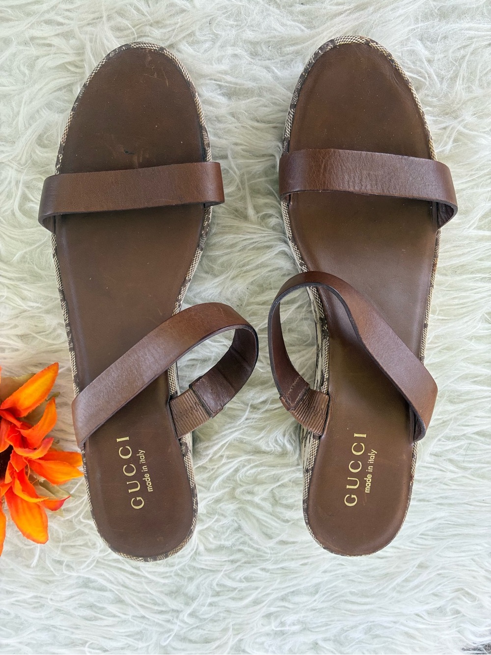One day sale 🌺GORGEOUS VINTAGE GUCCI PLATFORM SANDALS🌺 - Picture 3 of 13